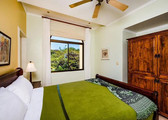 Family Setting, Big Pool Facing In Towns 4*
